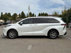 Toyota Sienna 2021 2.5L Hybrid Luxury - ფოტო 3