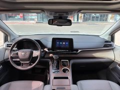 Toyota Sienna 2021 2.5L Hybrid Luxury - ფოტო 7