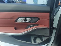 BMW 3 Series 330Li M Sport Night Edition Package - ფოტო 18