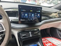 BYD Qin PLUS Glory Edition DM-i 55KM Leading - ფოტო 14