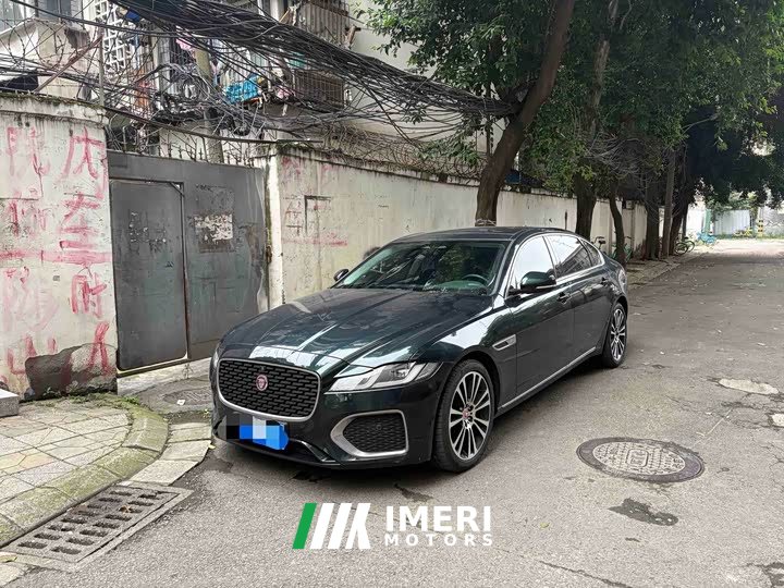 Jaguar XFL 2.0T P250 Two-Wheel Drive Luxury Edition