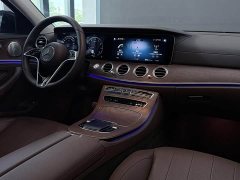 Mercedes-Benz E-Class E 300 L Luxury - ფოტო 8