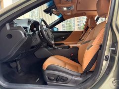 Lexus ES 200 Excellence Edition - ფოტო 10