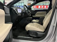 Volvo XC70 Plug-in Hybrid 2026 Two-Wheel Drive Long Range Core - ფოტო 10