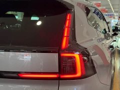Volvo XC70 Plug-in Hybrid 2026 Two-Wheel Drive Long Range Core - ფოტო 6
