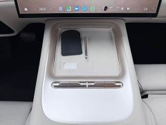Xiaomi SU7 Rear-Wheel Drive Standard Edition - ფოტო 8