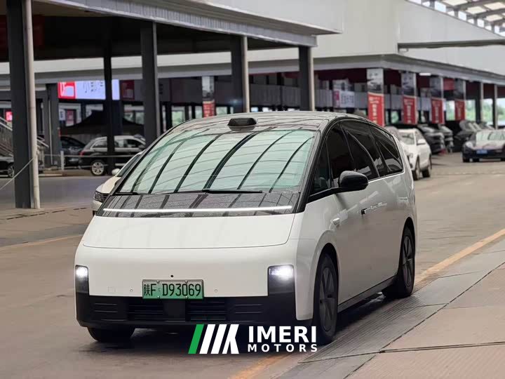 Li Auto Li Xiang MEGA 2024 Ultra - ავტომობილი ჩინეთიდან