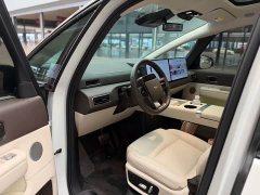 Li Auto Li Xiang MEGA 2024 Ultra - ფოტო 4