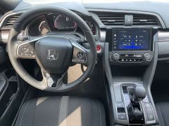 Honda Civic 2021 Hatchback 220 Turbo CVT Trendy Control - ფოტო 15