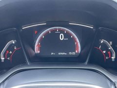 Honda Civic 2021 Hatchback 220 Turbo CVT Trendy Control - ფოტო 16