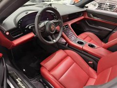 Porsche Taycan - ფოტო 8