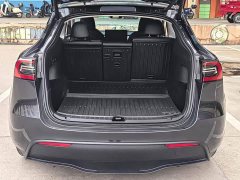 Tesla Model Y Rear-Wheel Drive - ფოტო 14