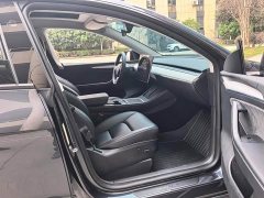 Tesla Model Y Rear-Wheel Drive - ფოტო 7