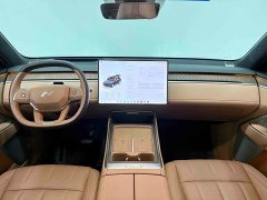 Nio Lerado L90 Max Six-Seater - ფოტო 10