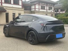 Tesla Model Y Rear-Wheel Drive Launch Edition - ფოტო 5