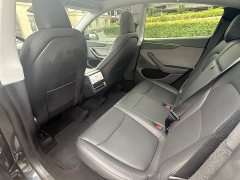Tesla Model Y Rear-Wheel Drive Launch Edition - ფოტო 8