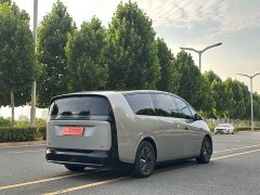 Li Auto Li Xiang MEGA Ultra - ფოტო 4
