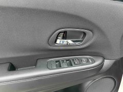 Honda Vezel 2020 1.5L CVT Pioneer Edition - ფოტო 12