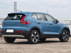 Volvo XC40 2025 B4 AWD Smart Remote Luxury Edition - ფოტო 4