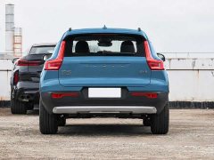 Volvo XC40 2025 B4 AWD Smart Remote Luxury Edition - ფოტო 5