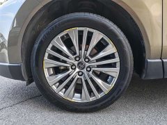 Toyota Harrier 2022 Dual Engine 2.5L CVT Four-Wheel Drive Premier - ფოტო 17