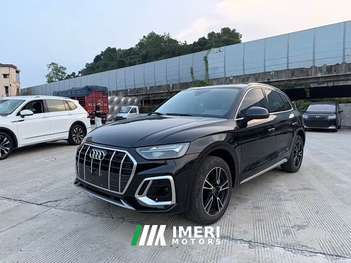 Audi Q5L 40T Luxury Dynamic - ავტომობილი ჩინეთიდან
