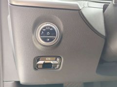 Mercedes-Benz C-Class Facelift C 200 L Sport Edition - ფოტო 20