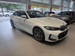 BMW 3 Series 320Li M Sport Package - ფოტო 3