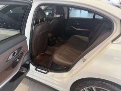 BMW 3 Series 320Li M Sport Package - ფოტო 8