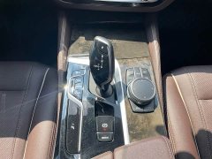 BMW 5 Series Facelift 525Li M Sport Package - ფოტო 10
