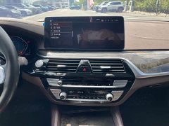 BMW 5 Series Facelift 525Li M Sport Package - ფოტო 12