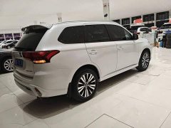 Mitsubishi Outlander 2021 2.0L FWD Radiant Edition 5-Seater - ფოტო 5