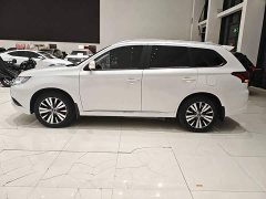 Mitsubishi Outlander 2021 2.0L FWD Radiant Edition 5-Seater - ფოტო 8