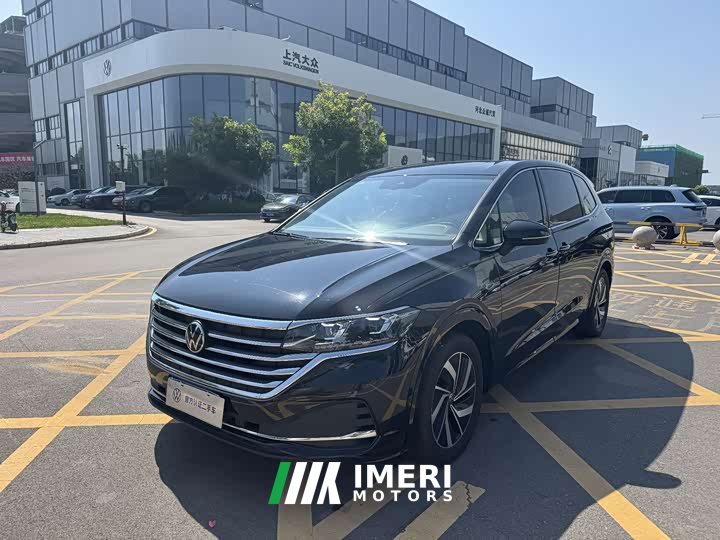 Volkswagen Viloran 330TSI Luxury