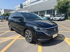 Volkswagen Viloran 330TSI Luxury - ფოტო 2