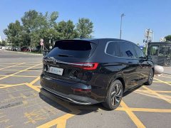 Volkswagen Viloran 330TSI Luxury - ფოტო 8