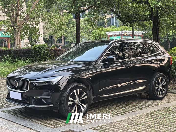 Volvo XC60 B5 AWD Smart Luxury Edition