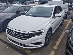 Volkswagen Sagitar 200TSI DSG Flying Edition - ფოტო 1