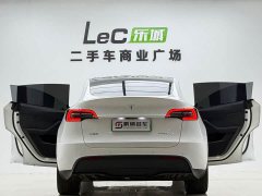 Tesla Model Y Rear-Wheel Drive - ფოტო 14