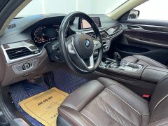 BMW 7 Series 730Li Luxury Package - ფოტო 12