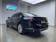 BMW 7 Series 730Li Luxury Package - ფოტო 9