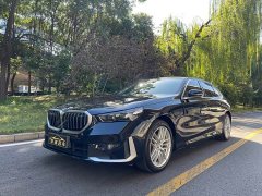 BMW 5 Series 525Li Luxury Package - ფოტო 1
