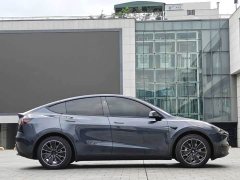 Tesla Model Y Rear-Wheel Drive - ფოტო 8
