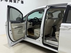 Buick GL8 ES Luxe Comfort - ფოტო 3
