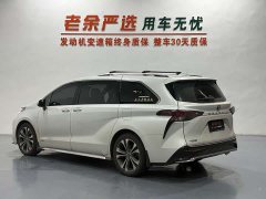 Toyota Gravia 2.5L Hybrid Prestige Plus AWD - ფოტო 9