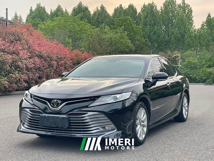 Toyota Camry Facelift 2.0G Luxury
