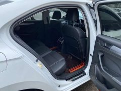 Skoda Superb TSI280 DSG Prestige - ფოტო 10