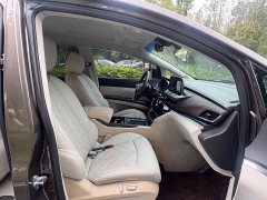 Buick GL8 Land Business Class Comfort Edition - ფოტო 10