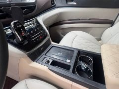 Buick GL8 Land Business Class Comfort Edition - ფოტო 14