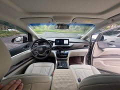 Buick GL8 Land Business Class Comfort Edition - ფოტო 9